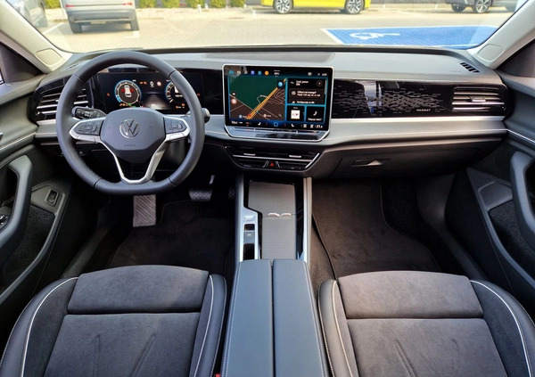 Volkswagen Passat cena 176500 przebieg: 1, rok produkcji 2024 z Bełżyce małe 326